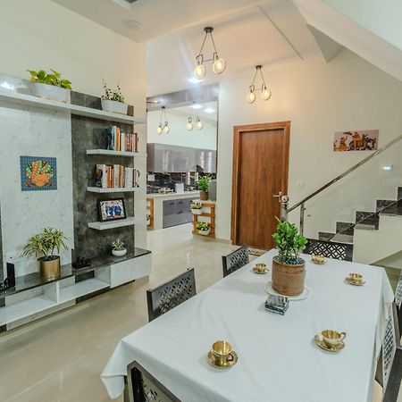 Dhruva - Luxury Villa In Cbd Dehradun Eksteriør billede